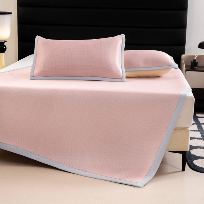 91家纺网 家纺一手货源 找家纺 家喜爱 2026新款碳光冰丝席子三件套加厚复合三明治款冰丝软席平铺席 千鸟格-粉【复合三明治款】