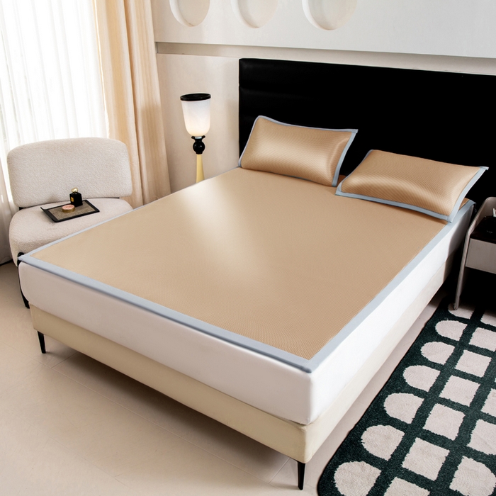 91家纺网 家纺一手货源 找家纺 家喜爱 2026新款碳光冰丝席子三件套加厚复合三明治款冰丝软席平铺席 千鸟格-咖【复合三明治款】