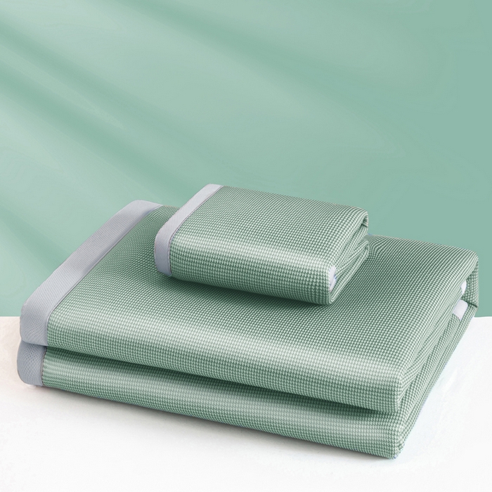 91家纺网 家纺一手货源 找家纺 家喜爱 2026新款碳光冰丝席子三件套加厚复合三明治款冰丝软席平铺席 千鸟格-绿【复合三明治款】