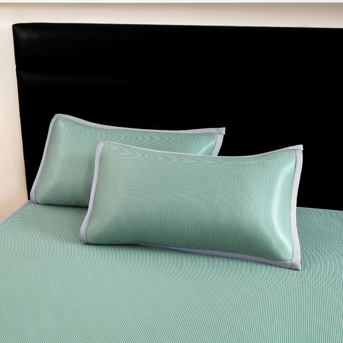 91家纺网 家纺一手货源 找家纺 家喜爱 2026新款碳光冰丝席子三件套加厚复合三明治款冰丝软席平铺席 千鸟格-绿【复合三明治款】