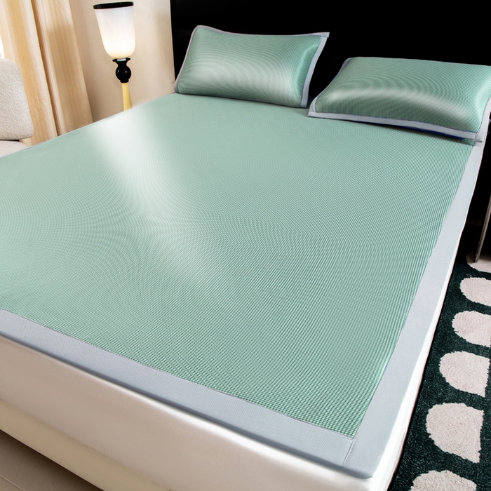 91家纺网 家纺一手货源 找家纺 家喜爱 2026新款碳光冰丝席子三件套加厚复合三明治款冰丝软席平铺席 千鸟格-绿【复合三明治款】