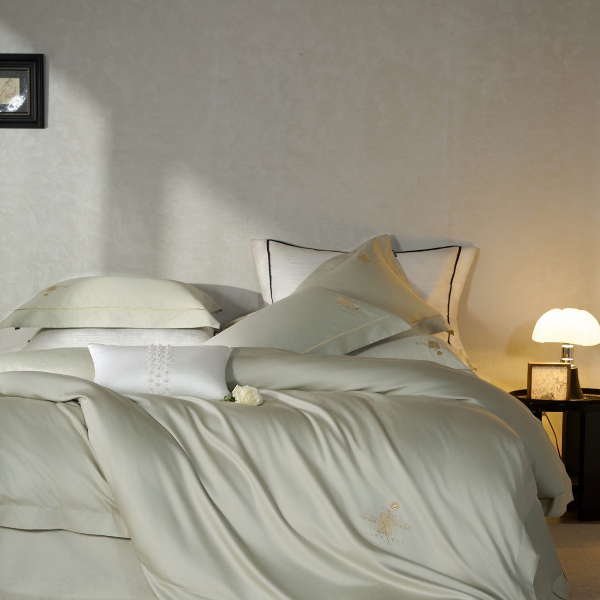 91家纺网 家纺一手货源 找家纺 玖玖爱家纺 2026新款100支奢织黄金长绒棉四件套-玫瑰 玫瑰-薄荷绿