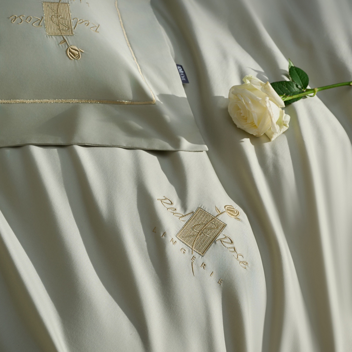 91家纺网 家纺一手货源 找家纺 玖玖爱家纺 2026新款100支奢织黄金长绒棉四件套-玫瑰 玫瑰-薄荷绿