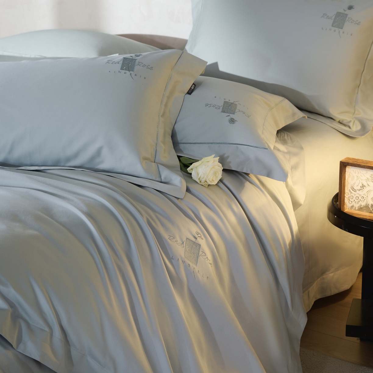 91家纺网 家纺一手货源 找家纺 玖玖爱家纺 2026新款100支奢织黄金长绒棉四件套-玫瑰 玫瑰-海岛蓝