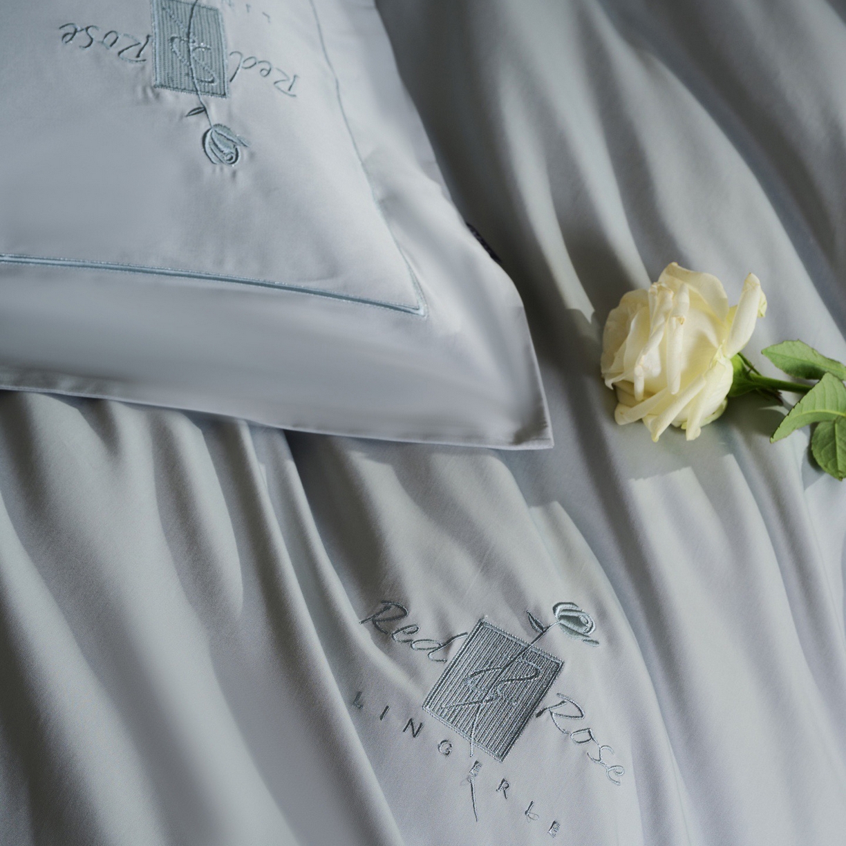 91家纺网 家纺一手货源 找家纺 玖玖爱家纺 2026新款100支奢织黄金长绒棉四件套-玫瑰 玫瑰-海岛蓝