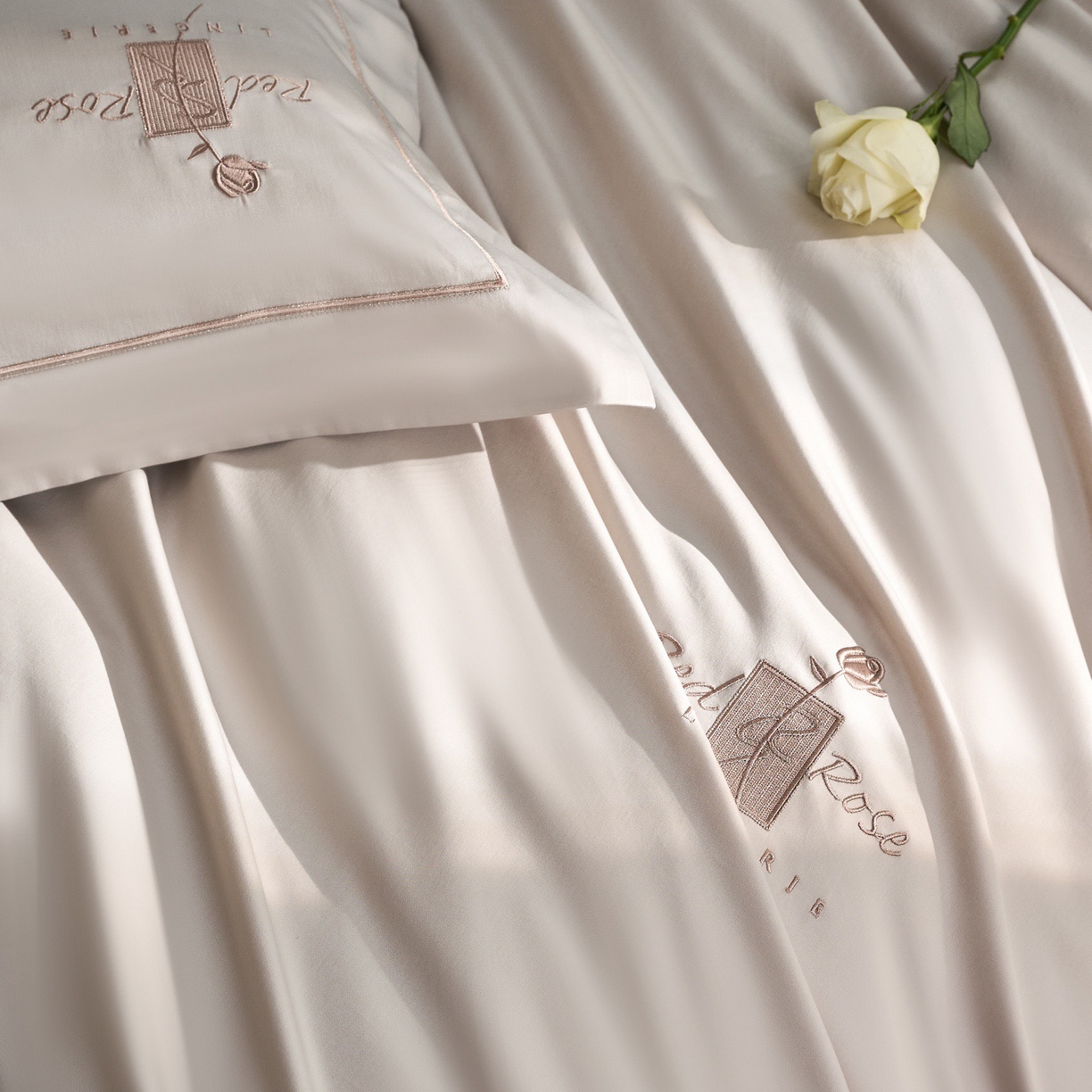 91家纺网 家纺一手货源 找家纺 玖玖爱家纺 2026新款100支奢织黄金长绒棉四件套-玫瑰 玫瑰-香槟色