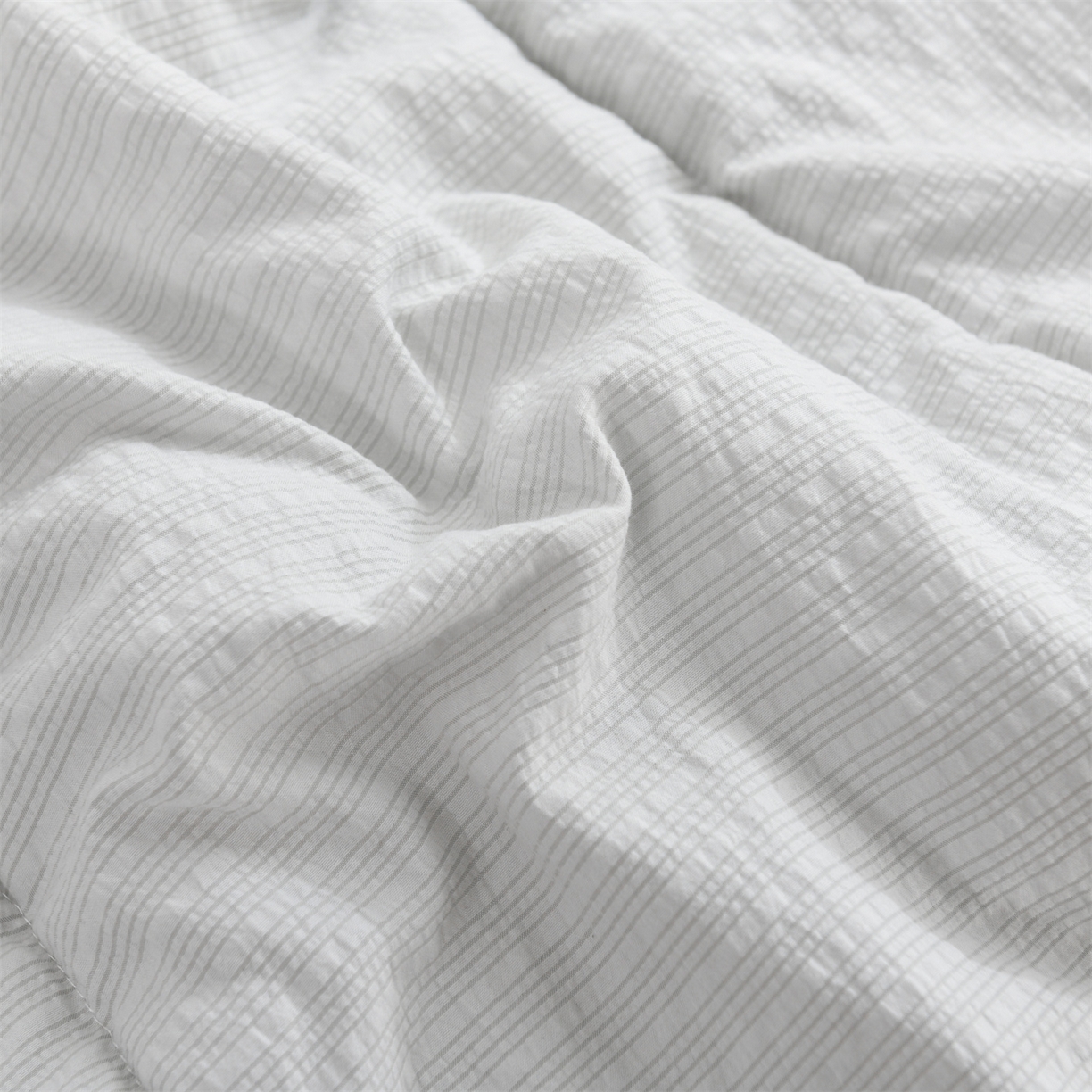 91家纺网 家纺一手货源 找家纺 恋绒家纺 2026春夏新款泡芙纱双层纱泡泡提花皱皱纱夏被夏凉被空调被 浅灰