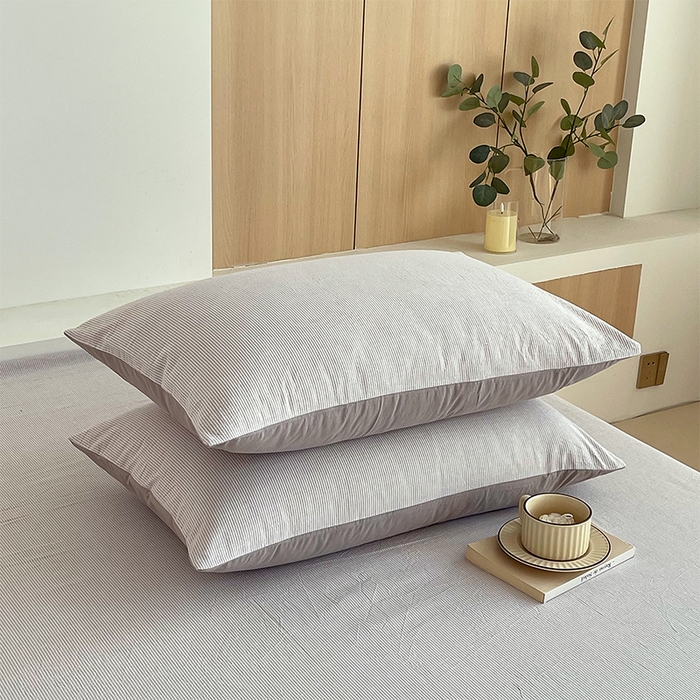 91家纺网 家纺一手货源 找家纺 春皖家纺 2026春夏新款全棉水洗棉单枕套枕套单件单品枕套 细条灰