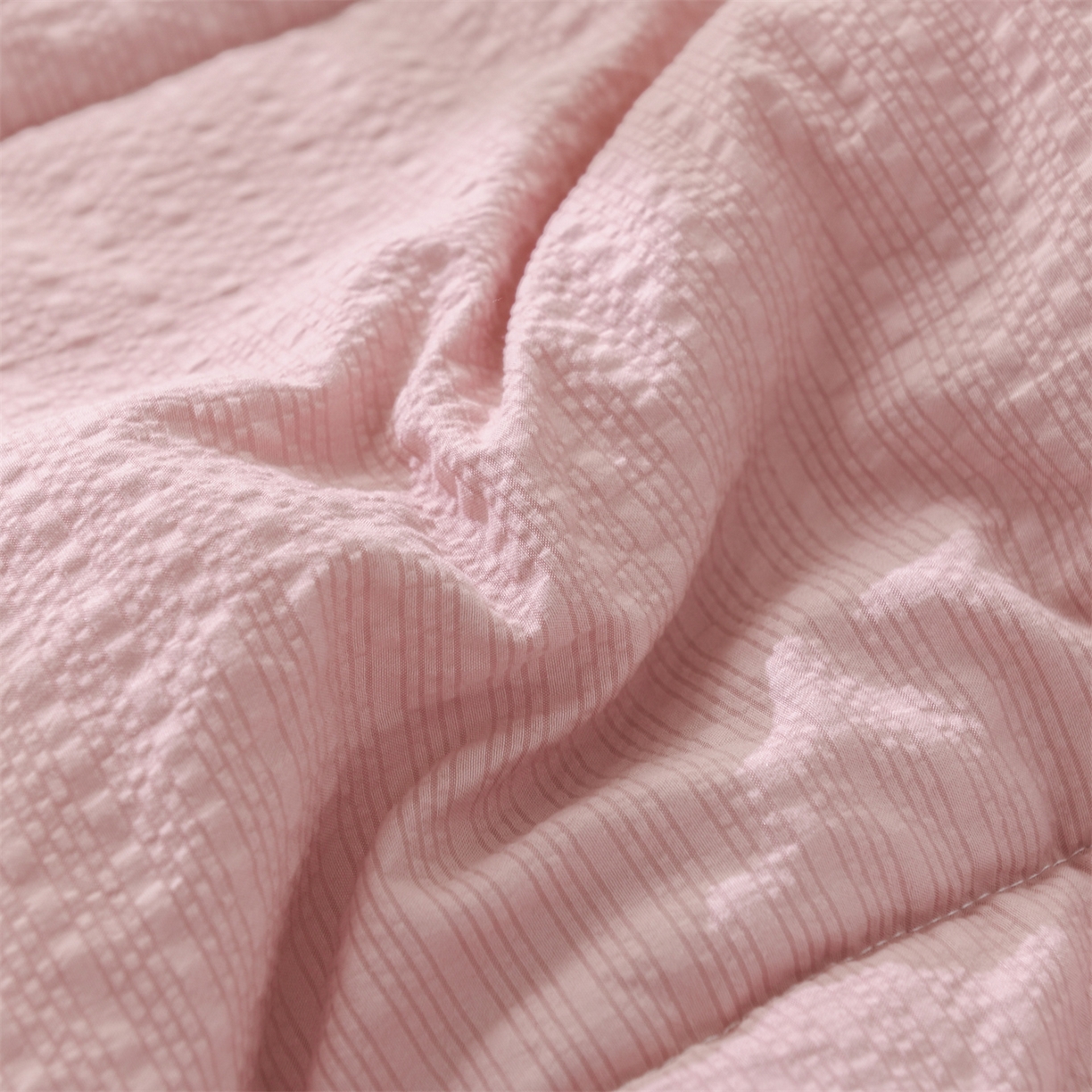 91家纺网 家纺一手货源 找家纺 （总）恋绒家纺 2026新款四季款贴布绣靠枕被抱枕被飞天萌熊