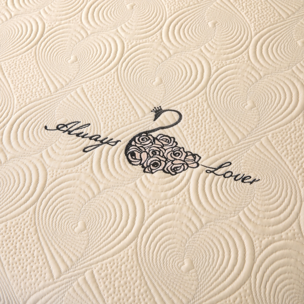 91家纺网 家纺一手货源 找家纺 （总）木兰花 2026新款凉豆豆款PE高分子复合凉感席床盖款凉席三件套-控价228