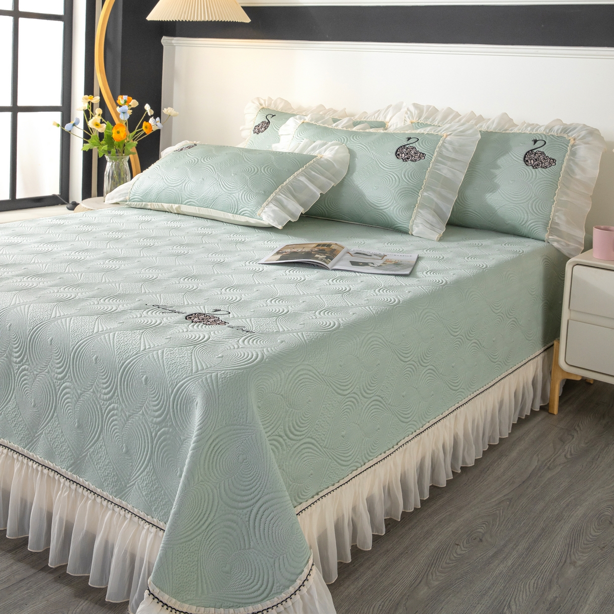 91家纺网 家纺一手货源 找家纺 木兰花 2026新款凉豆豆款PE高分子复合凉感席床盖款凉席三件套-控价228 天鹅之恋-豆蔻绿