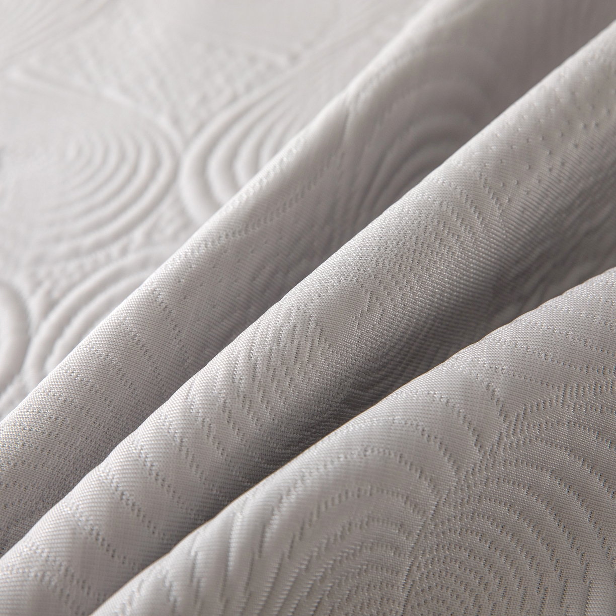 91家纺网 家纺一手货源 找家纺 木兰花 2026新款凉豆豆款PE高分子复合凉感席床盖款凉席三件套-控价228 天鹅之恋-雾灰