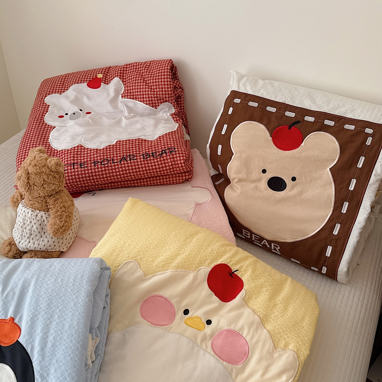 91家纺网 家纺一手货源 找家纺 （总）顾里家纺 2026新款复古甜心泡芙纱贴布绣夏被夏凉被空调被