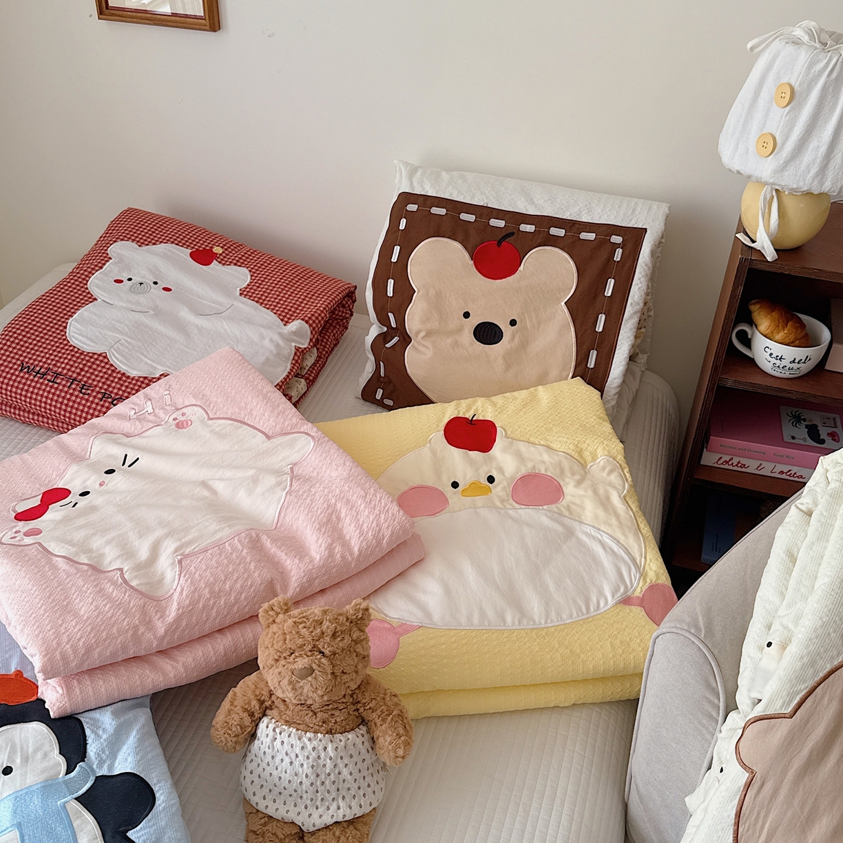 91家纺网 家纺一手货源 找家纺 （总）顾里家纺 2026新款复古甜心泡芙纱贴布绣夏被夏凉被空调被