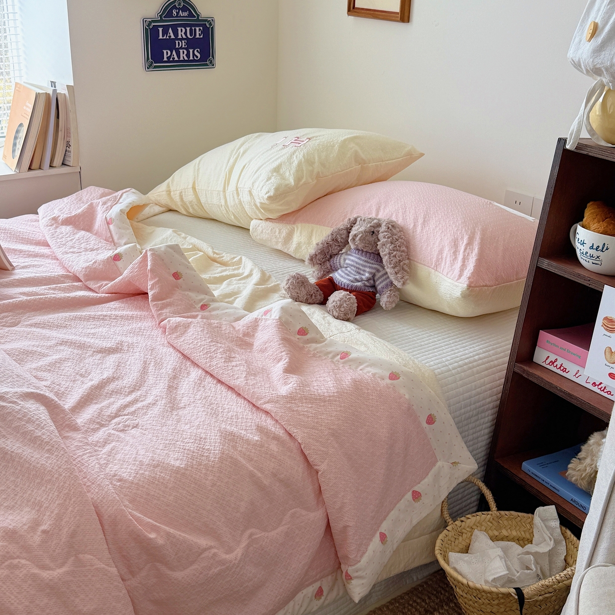 91家纺网 家纺一手货源 找家纺 顾里家纺 2026新款复古甜心泡芙纱贴布绣夏被夏凉被空调被 草莓喵