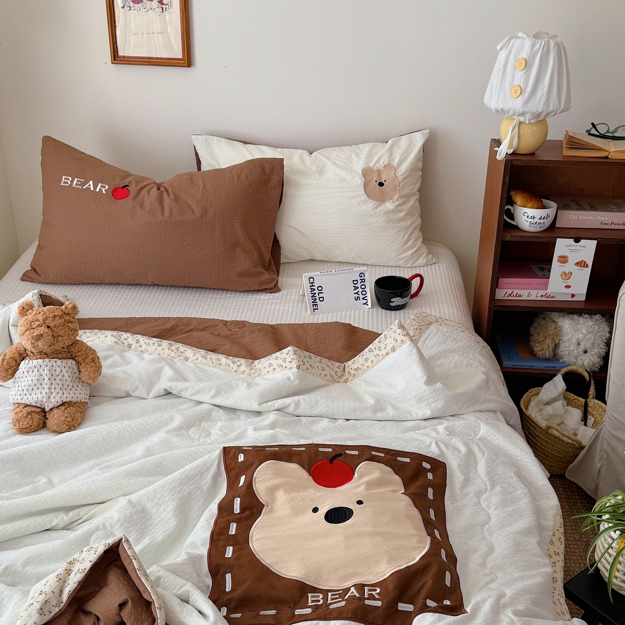 91家纺网 家纺一手货源 找家纺 顾里家纺 2026新款复古甜心泡芙纱贴布绣夏被夏凉被空调被 标签熊