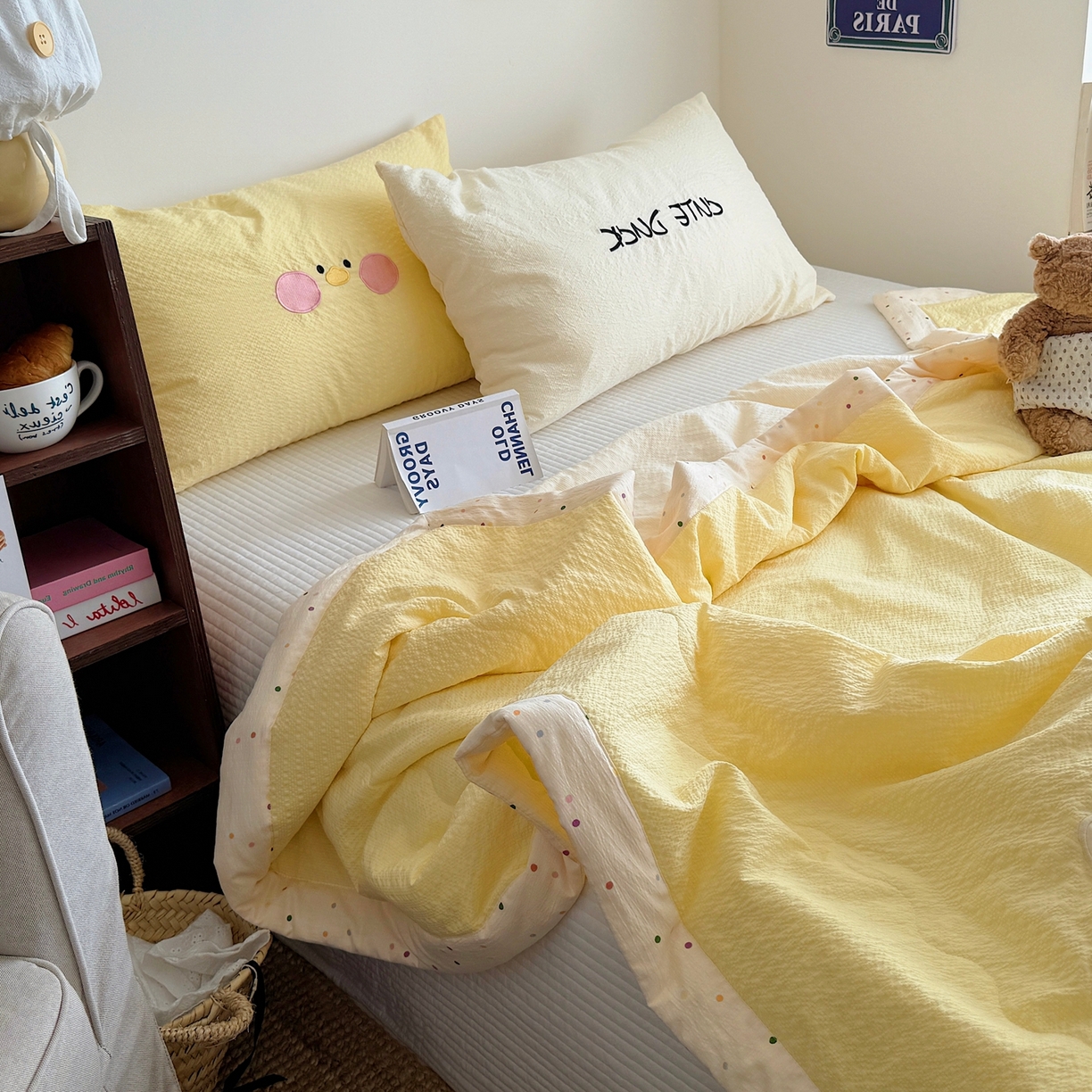 91家纺网 家纺一手货源 找家纺 顾里家纺 2026新款复古甜心泡芙纱贴布绣夏被夏凉被空调被 布丁鸡