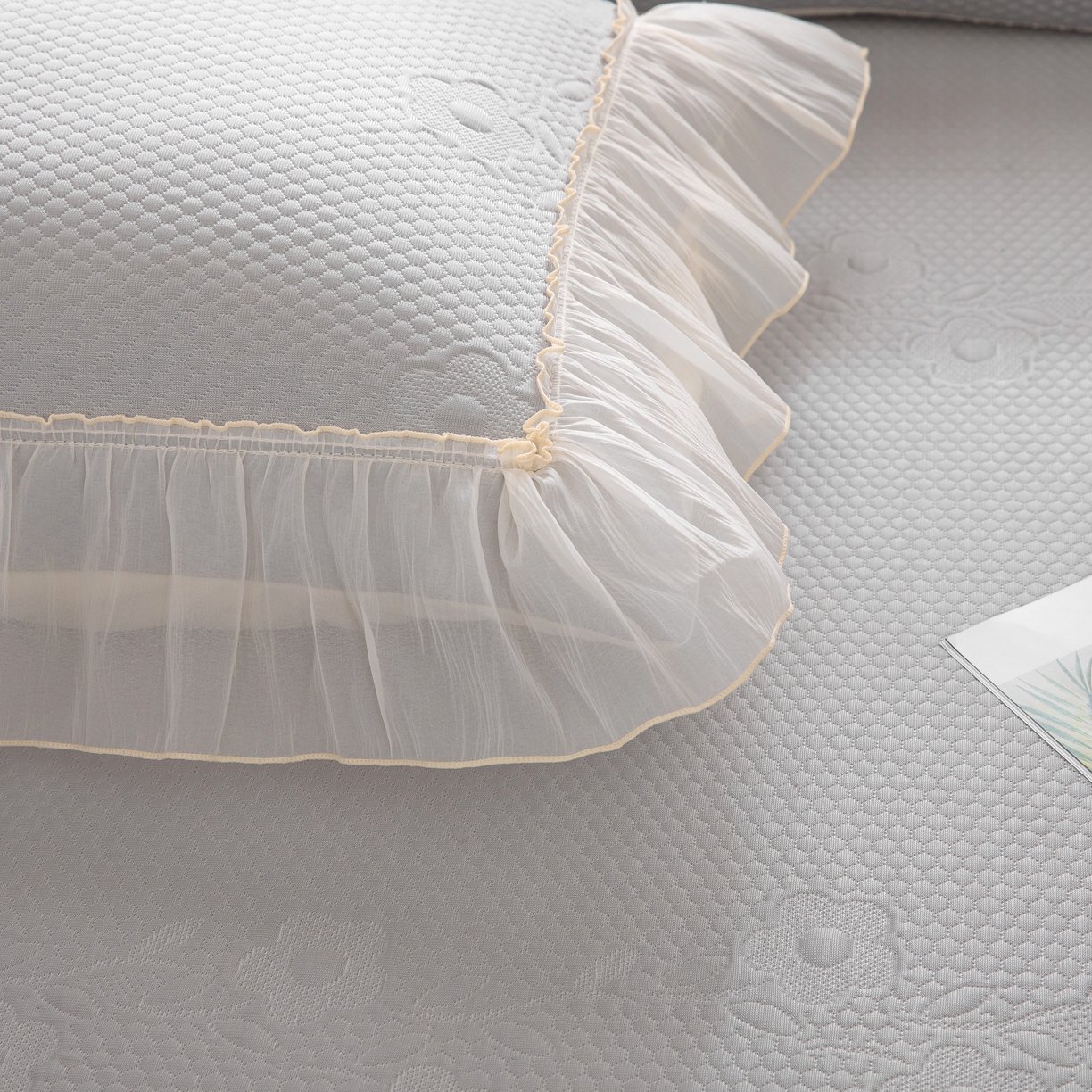 91家纺网 家纺一手货源 找家纺 木兰花 2026新款凉豆豆款PE高分子复合凉感席床盖款凉席三件套-朝花夕拾（可配同色系夏被）控价218 朝花夕拾-灰色