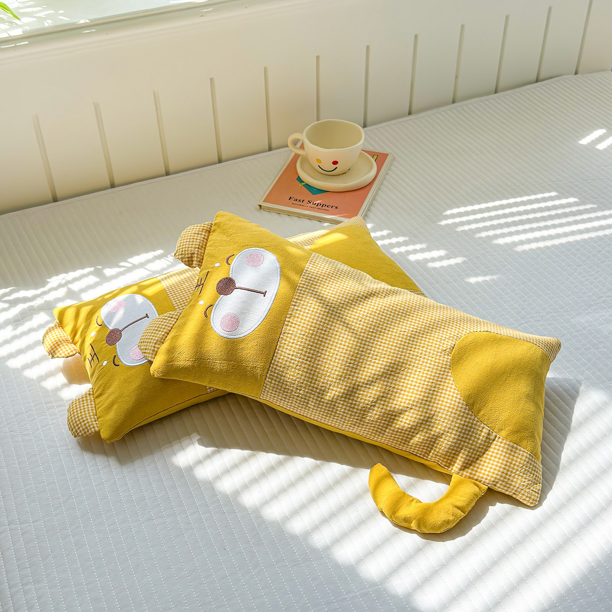 91家纺网 家纺一手货源 找家纺 梦叶草 2026新款全棉贴布绣荞麦枕 全棉贴布绣荞麦枕-小熊