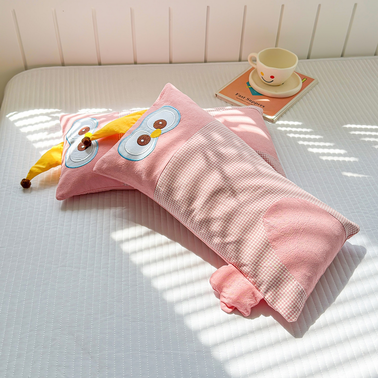 91家纺网 家纺一手货源 找家纺 梦叶草 2026新款全棉贴布绣荞麦枕 全棉贴布绣荞麦枕-猫头鹰