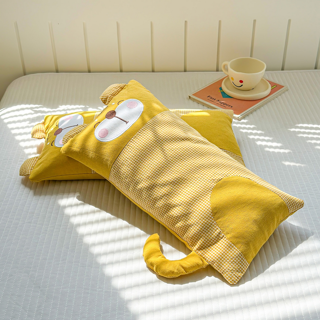 91家纺网 家纺一手货源 找家纺 梦叶草 2026新款全棉贴布绣荞麦枕 全棉贴布绣荞麦枕-小熊