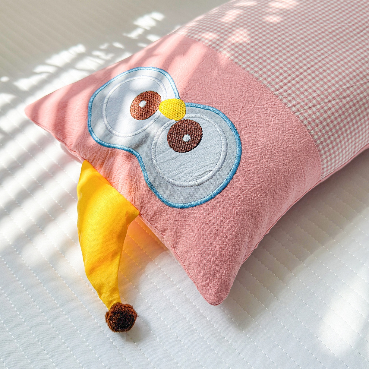 91家纺网 家纺一手货源 找家纺 梦叶草 2026新款全棉贴布绣荞麦枕 全棉贴布绣荞麦枕-猫头鹰