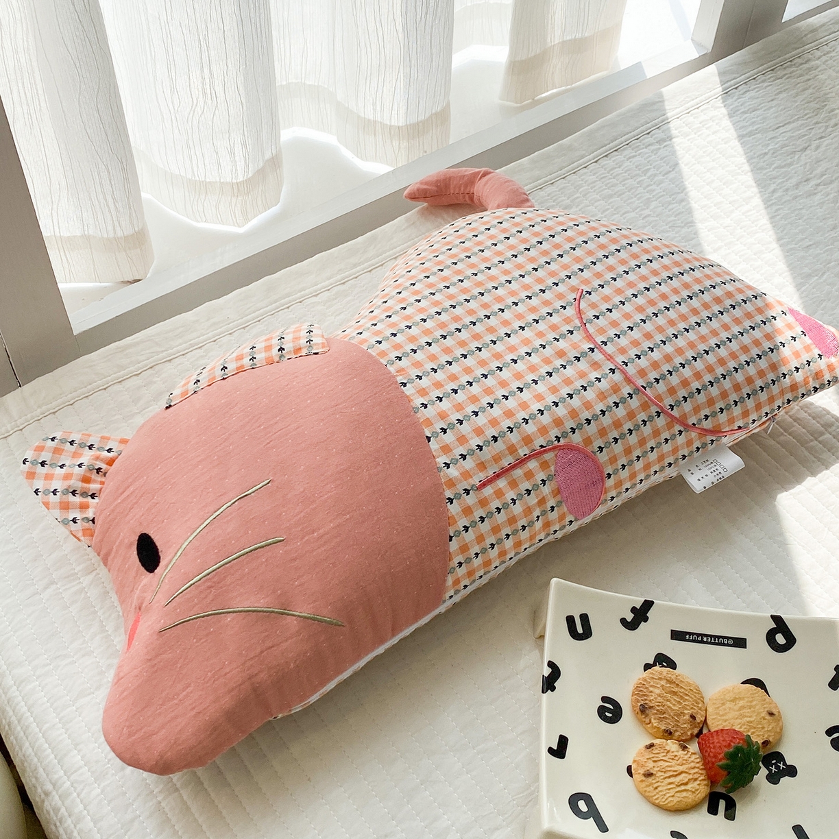 91家纺网 家纺一手货源 找家纺 （总）梦叶草 2026新款全棉贴布绣福格鼠荞麦枕