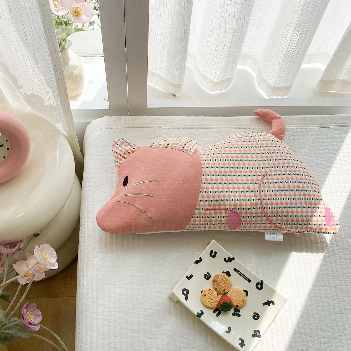 91家纺网 家纺一手货源 找家纺 （总）梦叶草 2026新款全棉贴布绣福格鼠荞麦枕