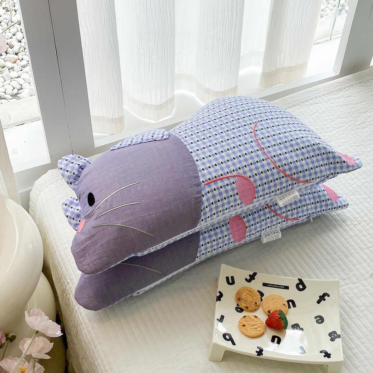 91家纺网 家纺一手货源 找家纺 梦叶草 2026新款全棉贴布绣福格鼠荞麦枕 福格鼠荞麦枕-紫蓝
