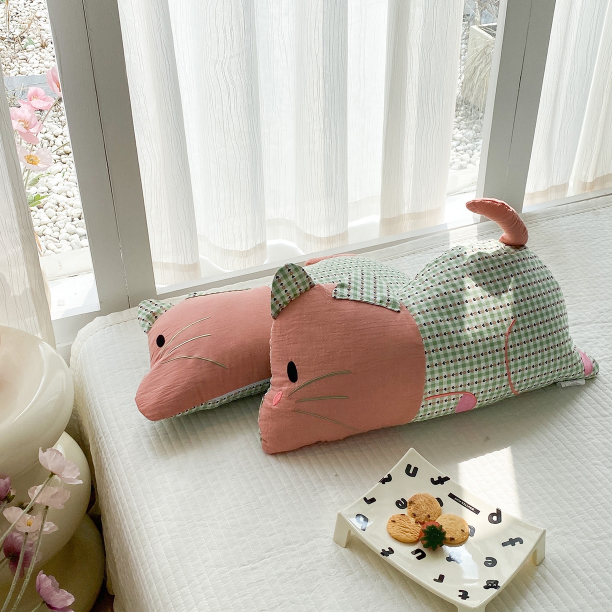 91家纺网 家纺一手货源 找家纺 梦叶草 2026新款全棉贴布绣福格鼠荞麦枕 福格鼠荞麦枕-橘绿