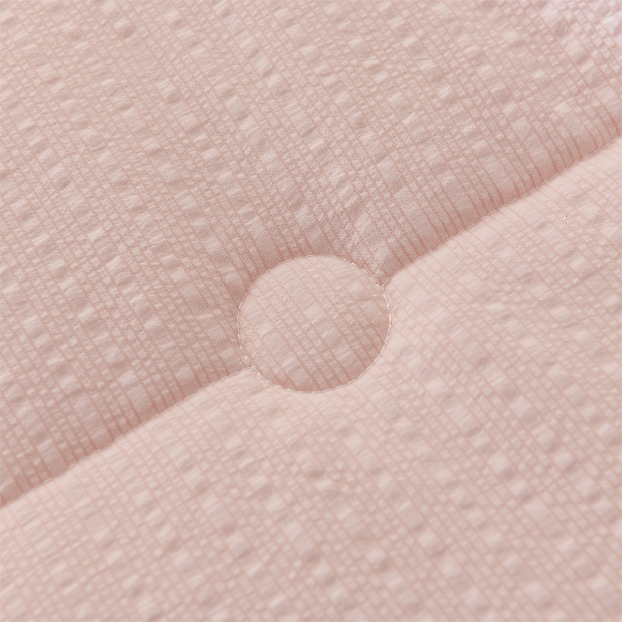 91家纺网 家纺一手货源 找家纺 恋绒家纺 2026新款四季款贴布绣靠枕被抱枕被飞天萌熊 飞天萌熊-浅粉