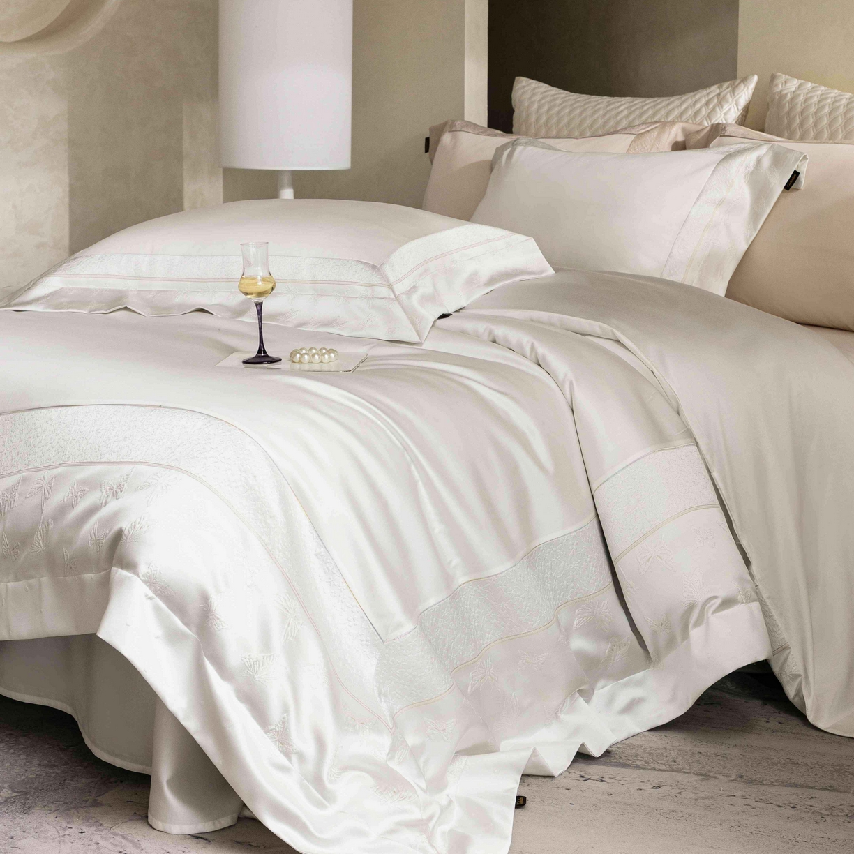 91家纺网 家纺一手货源 找家纺 （总）卡巴伦家纺 2026春夏新款全棉纯棉贡缎高精密提花边条款式四件套