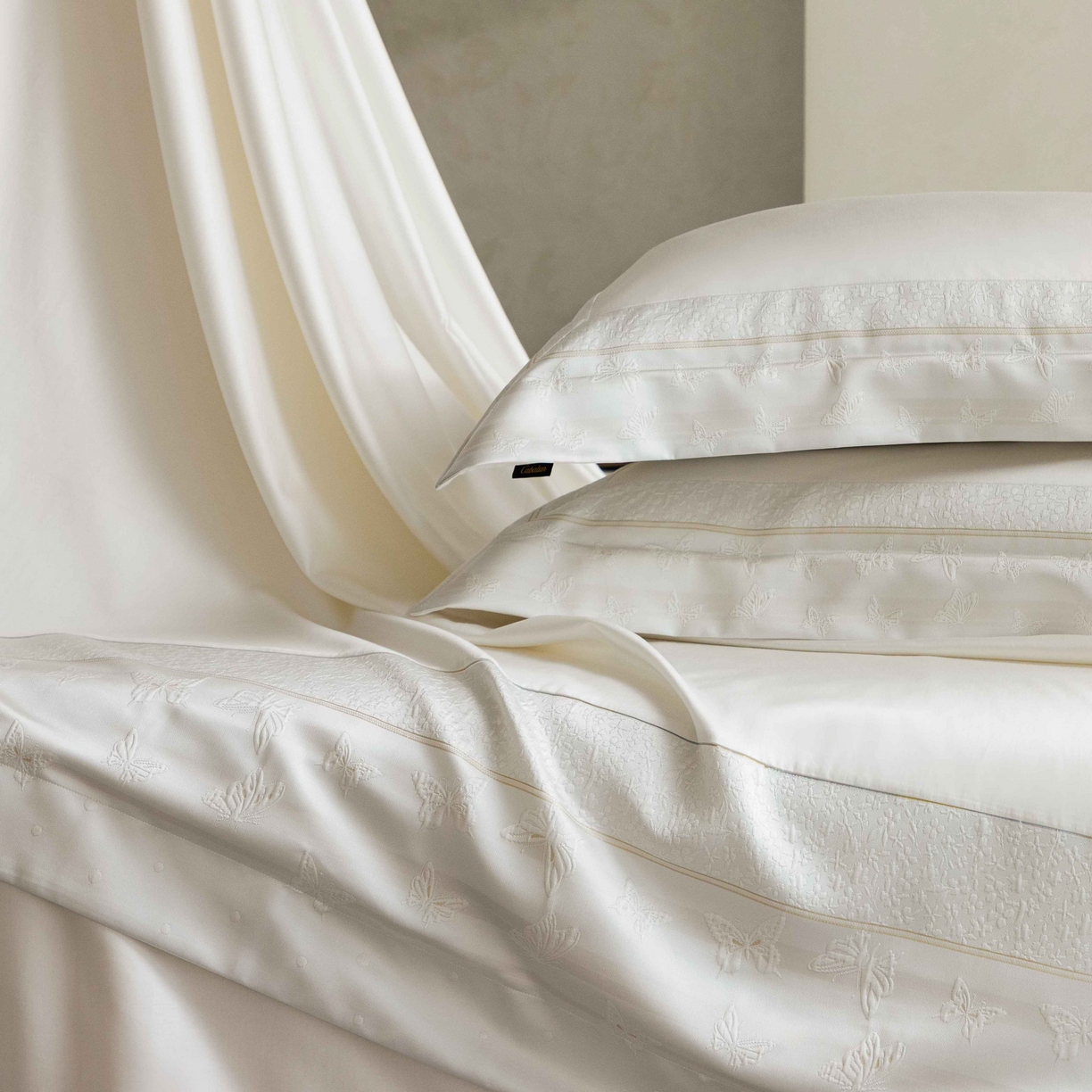 91家纺网 家纺一手货源 找家纺 （总）卡巴伦家纺 2026春夏新款全棉纯棉贡缎高精密提花边条款式四件套