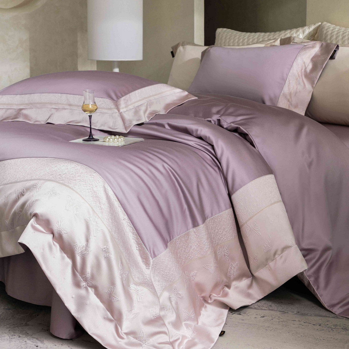 91家纺网 家纺一手货源 找家纺 （总）卡巴伦家纺 2026春夏新款全棉纯棉贡缎高精密提花边条款式四件套