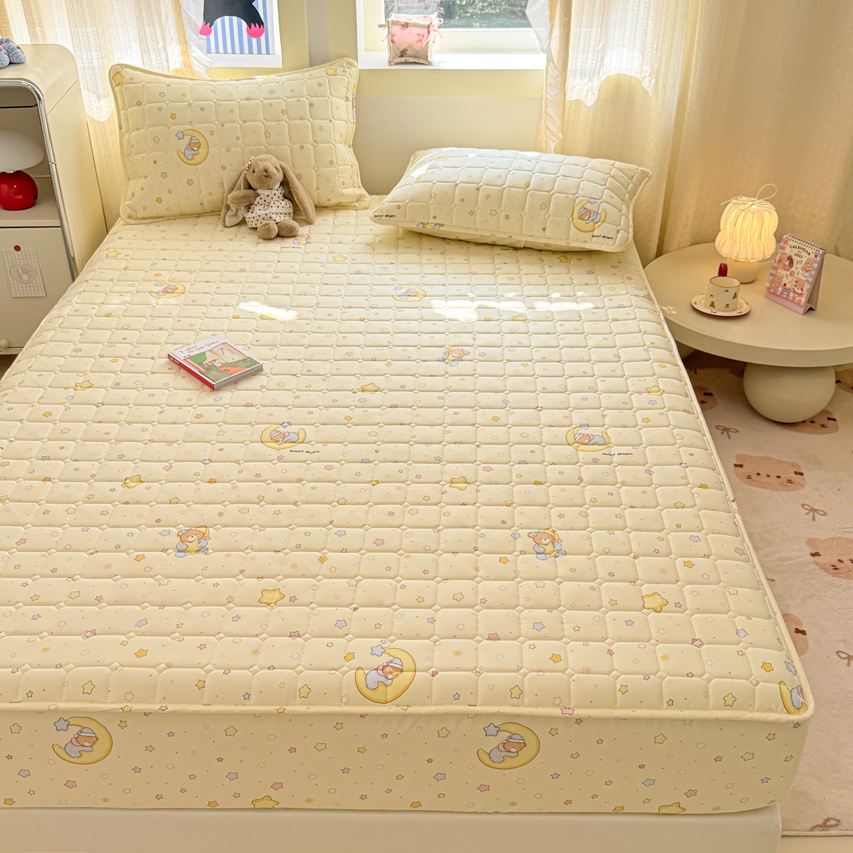 91家纺网 家纺一手货源 找家纺 雅萱家纺 2026新款全棉大豆夹棉床笠单品床笠床笠单件 睡梦熊