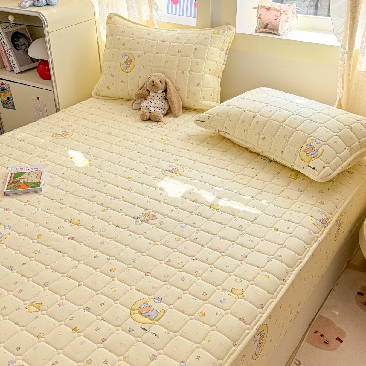 91家纺网 家纺一手货源 找家纺 雅萱家纺 2026新款全棉大豆夹棉床笠单品床笠床笠单件 睡梦熊