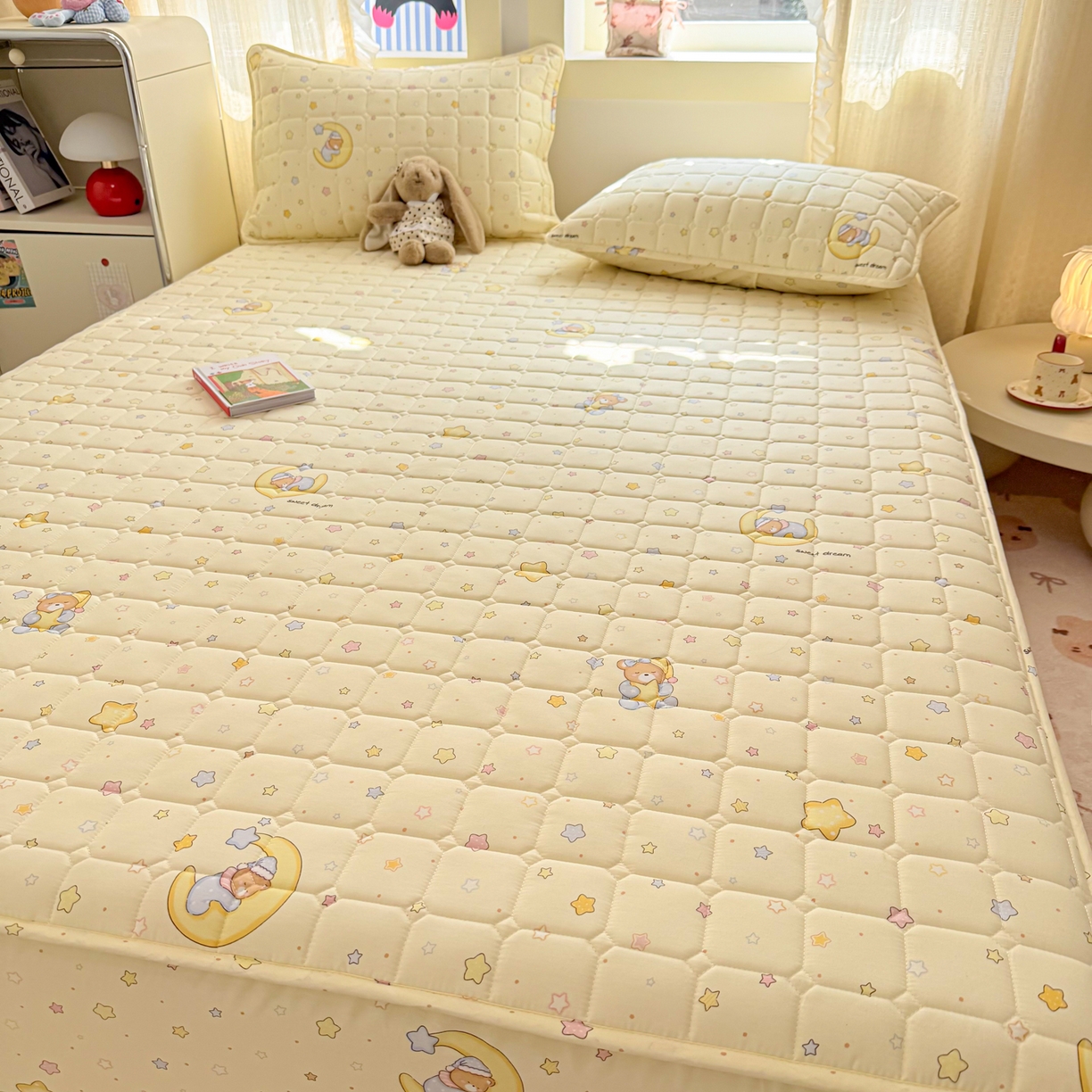 91家纺网 家纺一手货源 找家纺 雅萱家纺 2026新款全棉大豆夹棉床笠单品床笠床笠单件 睡梦熊