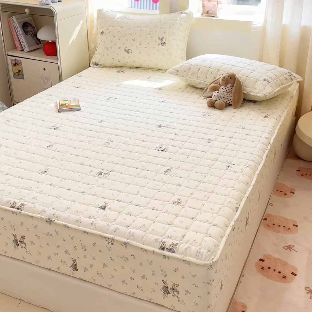 91家纺网 家纺一手货源 找家纺 雅萱家纺 2026新款全棉大豆夹棉床笠单品床笠床笠单件 兔彼得