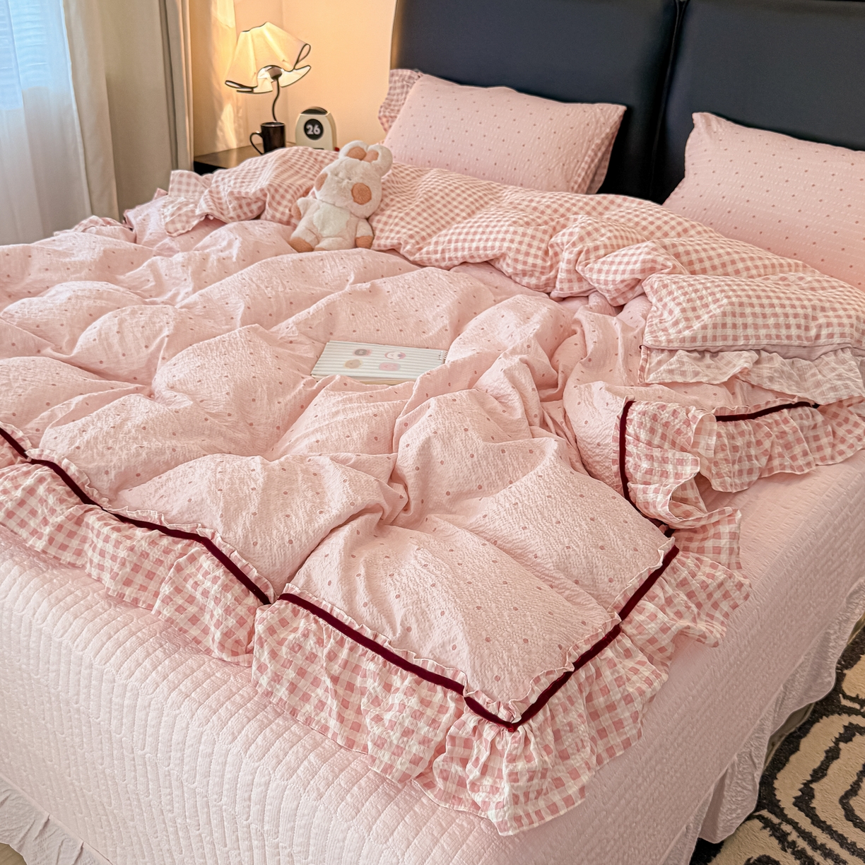 91家纺网 家纺一手货源 找家纺 （总）子钦家纺 春夏新款提花泡芙棉立体双层花边简约韩系风床盖四件套-安娜