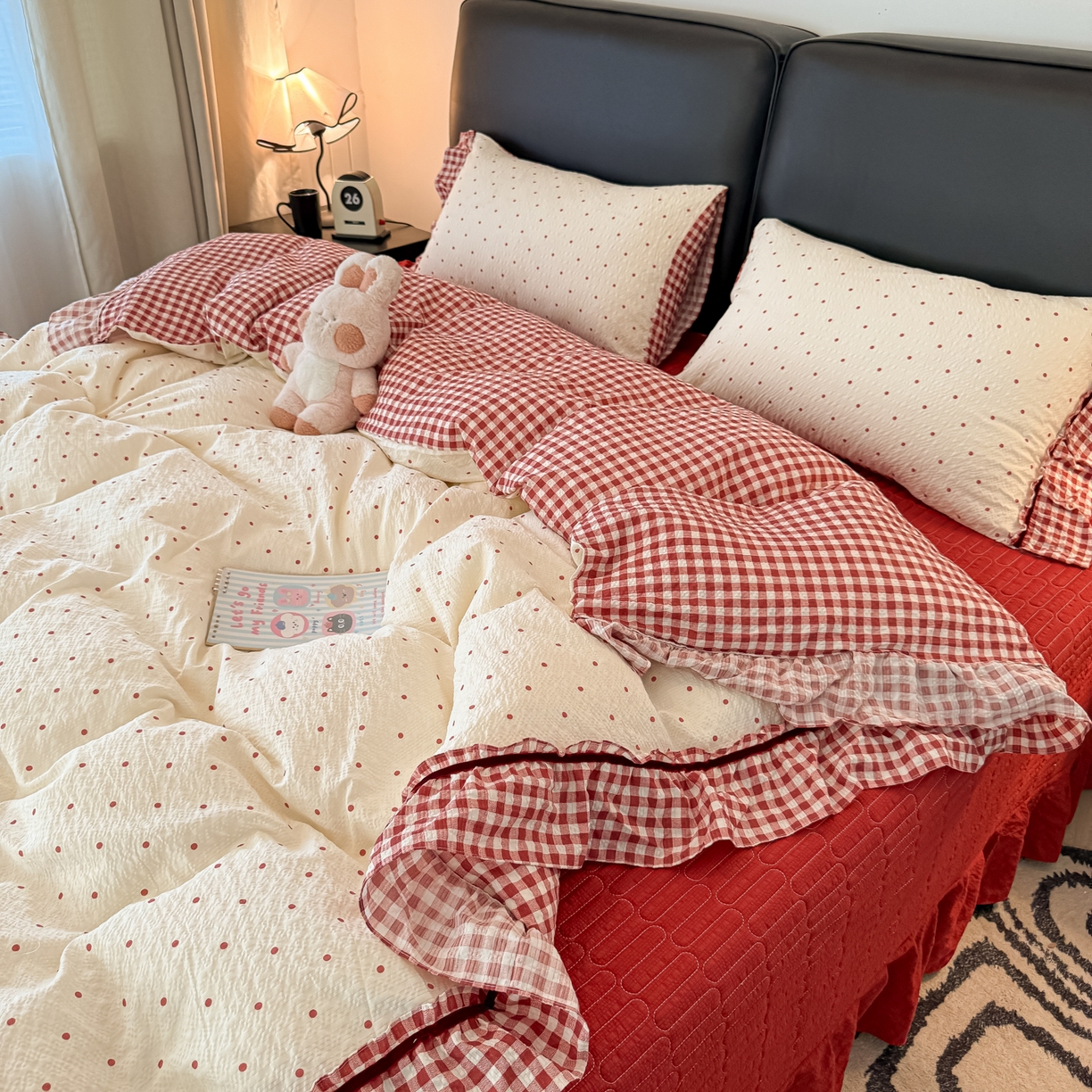 91家纺网 家纺一手货源 找家纺 子钦家纺 春夏新款提花泡芙棉立体双层花边简约韩系风床盖四件套-安娜 安娜-红小格