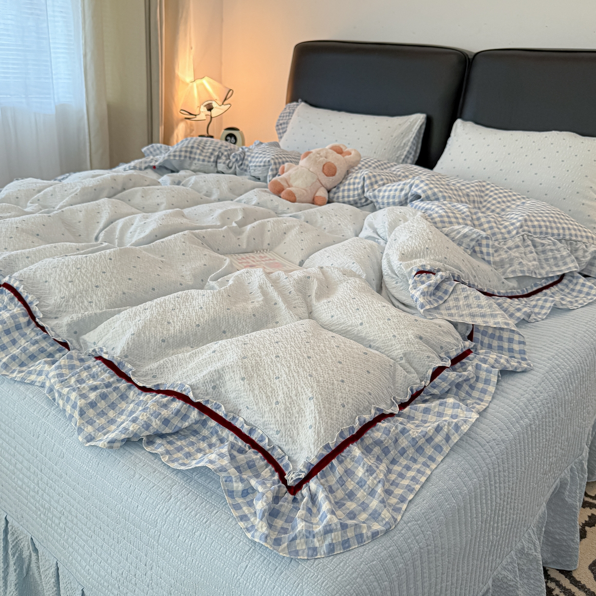 91家纺网 家纺一手货源 找家纺 子钦家纺 春夏新款提花泡芙棉立体双层花边简约韩系风床盖四件套-安娜 安娜-蓝小格