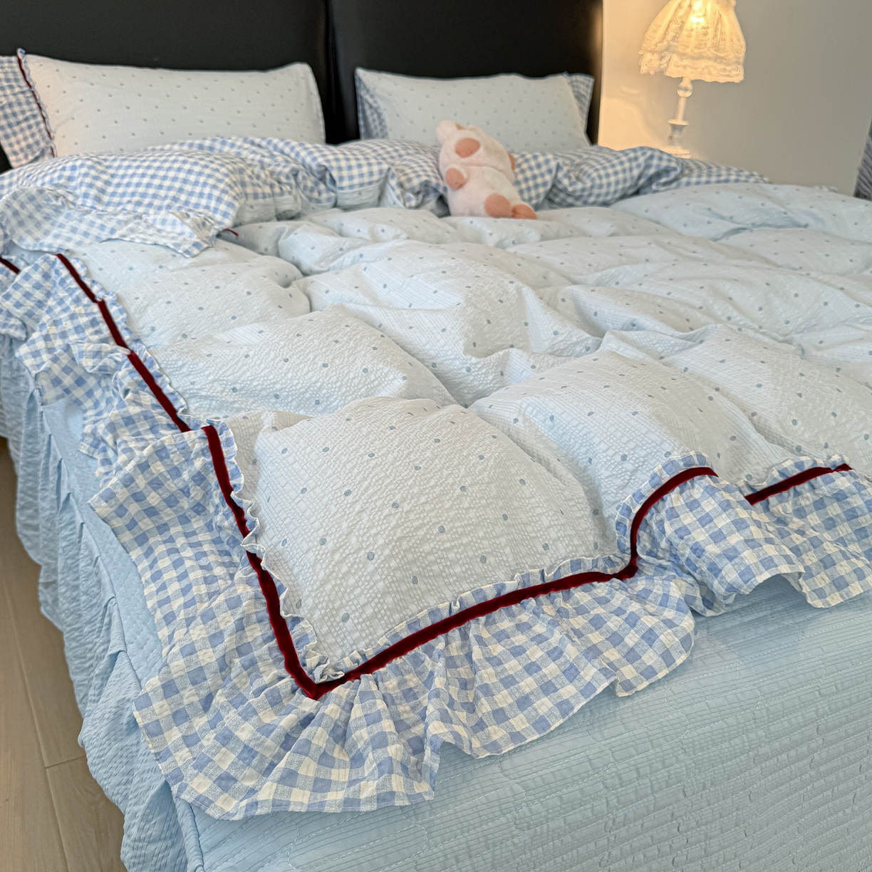 91家纺网 家纺一手货源 找家纺 子钦家纺 春夏新款提花泡芙棉立体双层花边简约韩系风床盖四件套-安娜 安娜-蓝小格