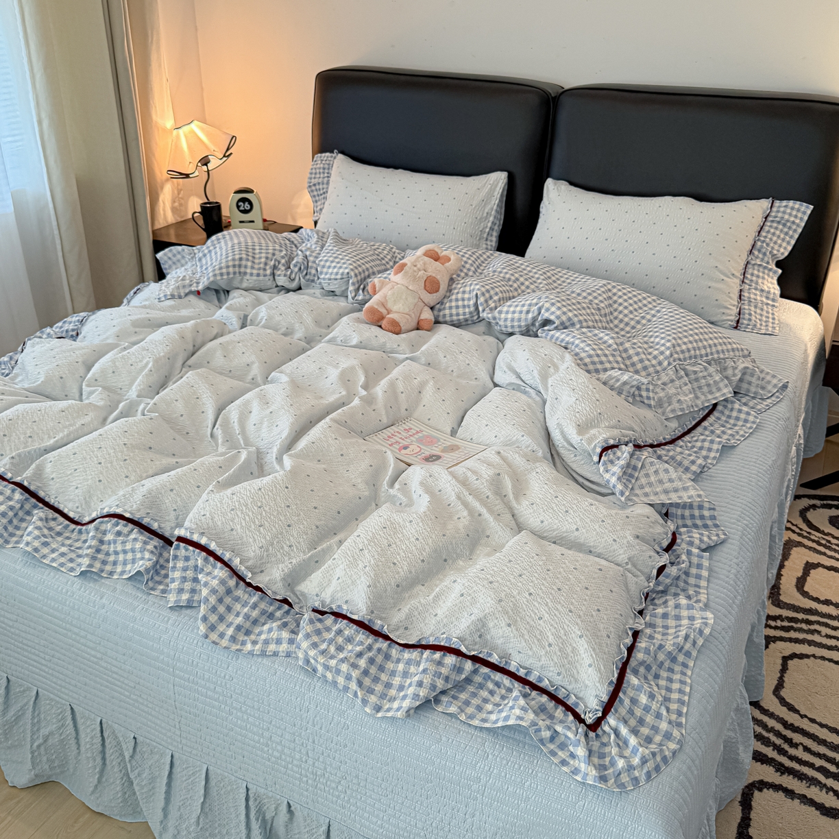 91家纺网 家纺一手货源 找家纺 子钦家纺 春夏新款提花泡芙棉立体双层花边简约韩系风床盖四件套-安娜 安娜-蓝小格