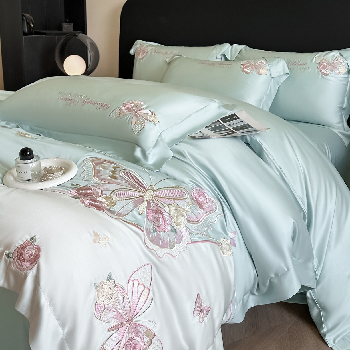 91家纺网 家纺一手货源 找家纺 置顶家纺 2026新款水洗天丝刺绣四件套-伊水芙蓉 伊水芙蓉-水蓝