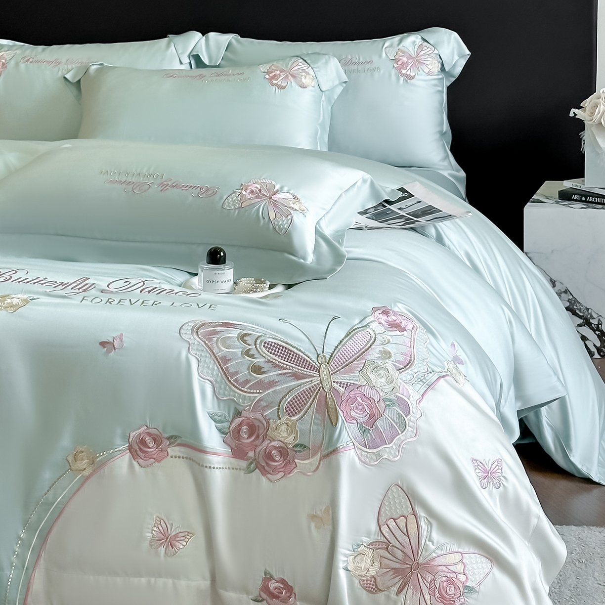 91家纺网 家纺一手货源 找家纺 置顶家纺 2026新款水洗天丝刺绣四件套-伊水芙蓉 伊水芙蓉-水蓝