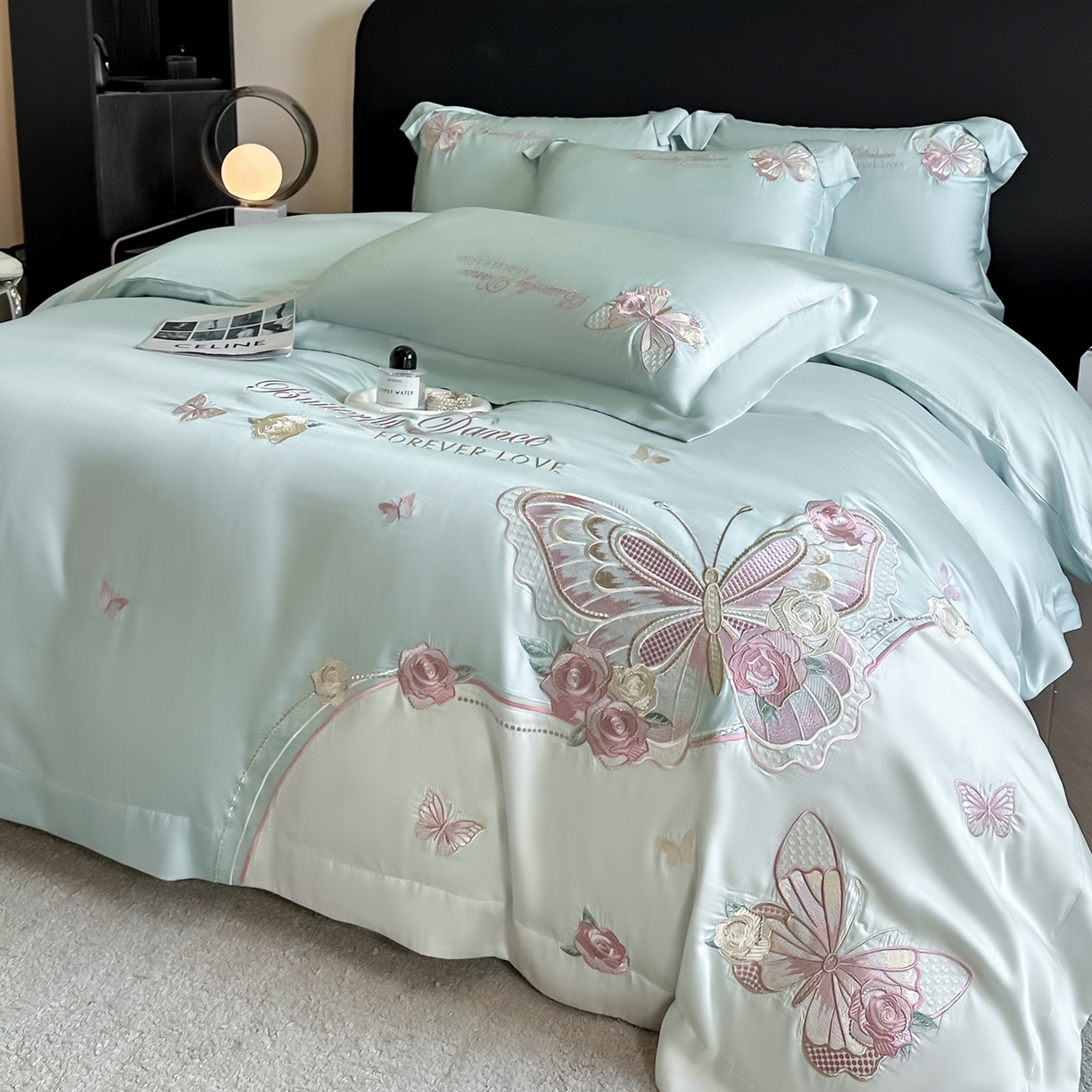 91家纺网 家纺一手货源 找家纺 置顶家纺 2026新款水洗天丝刺绣四件套-伊水芙蓉 伊水芙蓉-水蓝