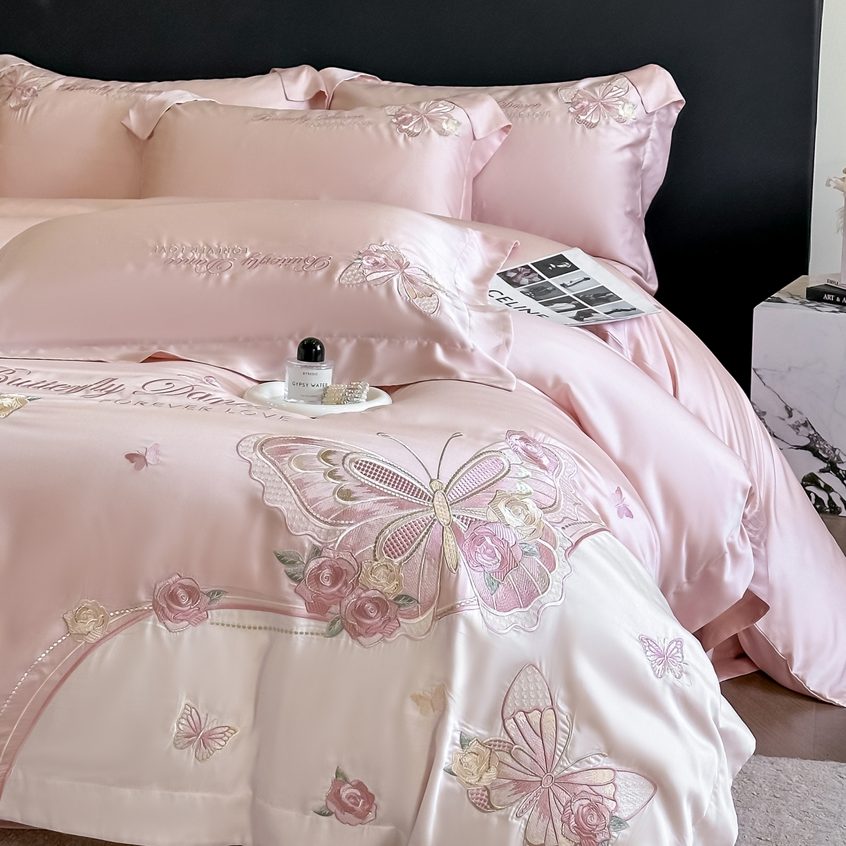 91家纺网 家纺一手货源 找家纺 置顶家纺 2026新款水洗天丝刺绣四件套-伊水芙蓉 伊水芙蓉-粉