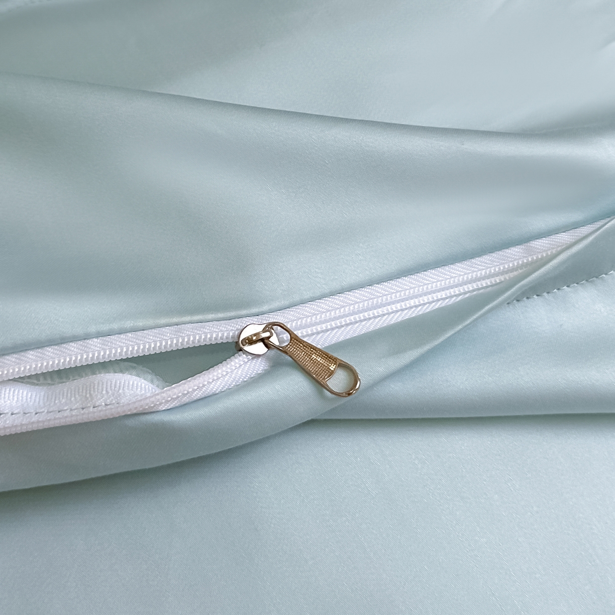 91家纺网 家纺一手货源 找家纺 置顶家纺 2026新款水洗天丝刺绣四件套-伊水芙蓉 伊水芙蓉-浅蓝