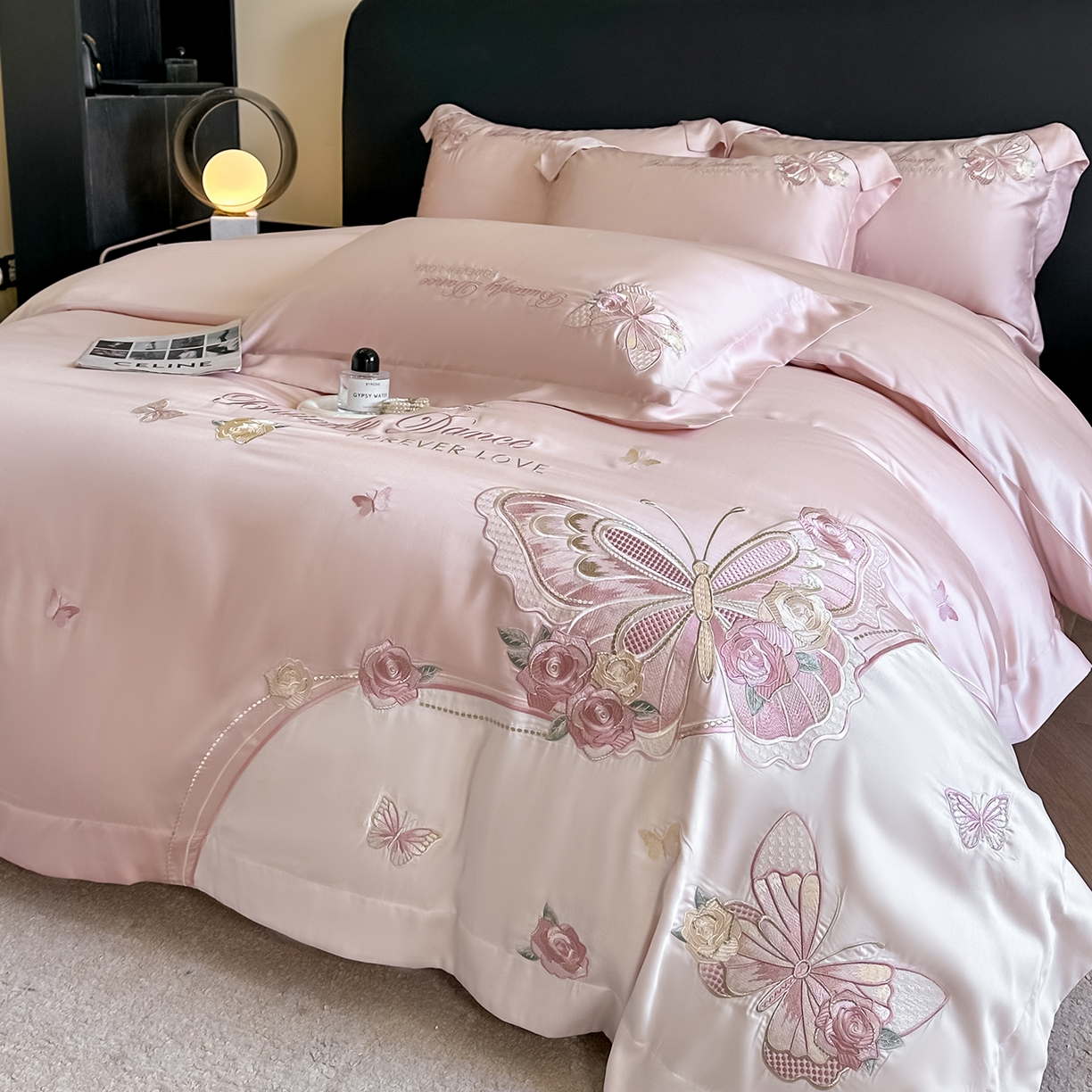 91家纺网 家纺一手货源 找家纺 置顶家纺 2026新款水洗天丝刺绣四件套-伊水芙蓉 伊水芙蓉-粉