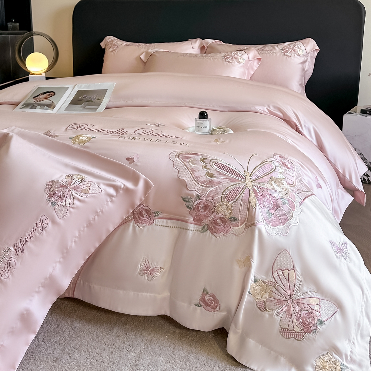 91家纺网 家纺一手货源 找家纺 置顶家纺 2026新款水洗天丝刺绣四件套-伊水芙蓉 伊水芙蓉-粉